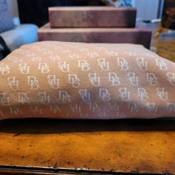 Dooney & Bourke Beige Monogram Shoulder Bag - Picture 6 of 10